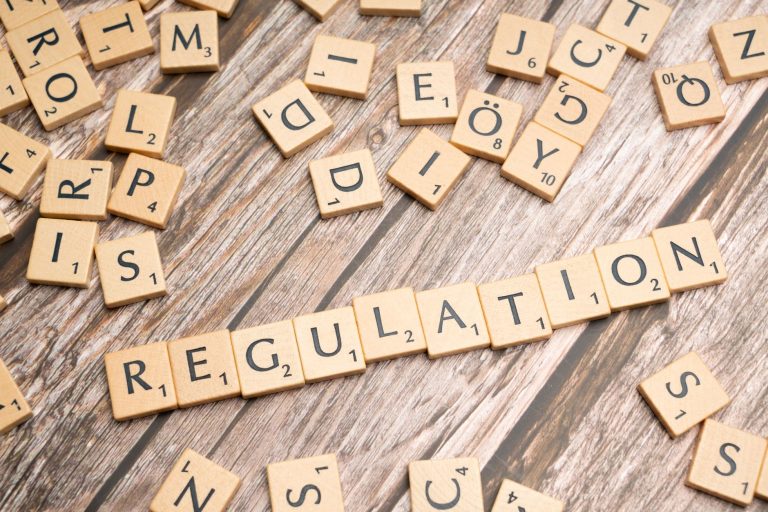 Como identificar requisitos realmente obrigatórios e evitar decisões equivocadas