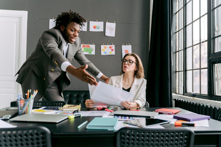 Disponibilidade imediata aumenta contratações? Entenda quando esse diferencial ajuda